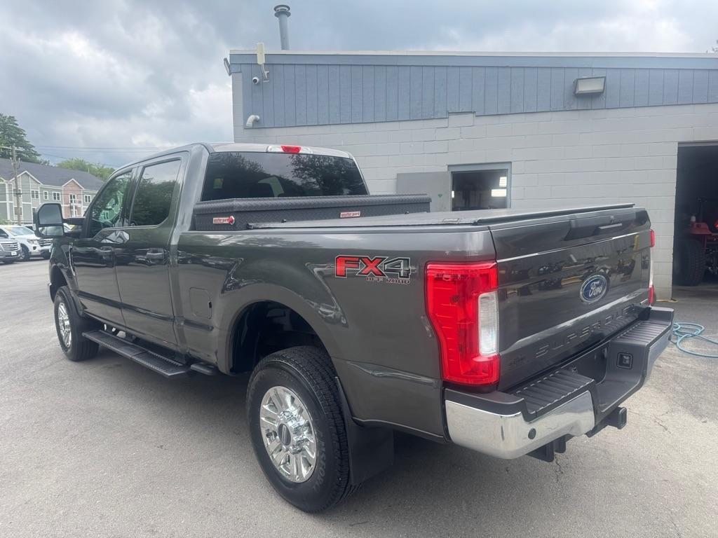 Ford Super Duty F-250 SRW  2017