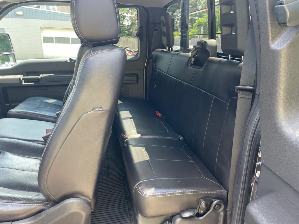 Ford Super Duty F-350 SRW  2012