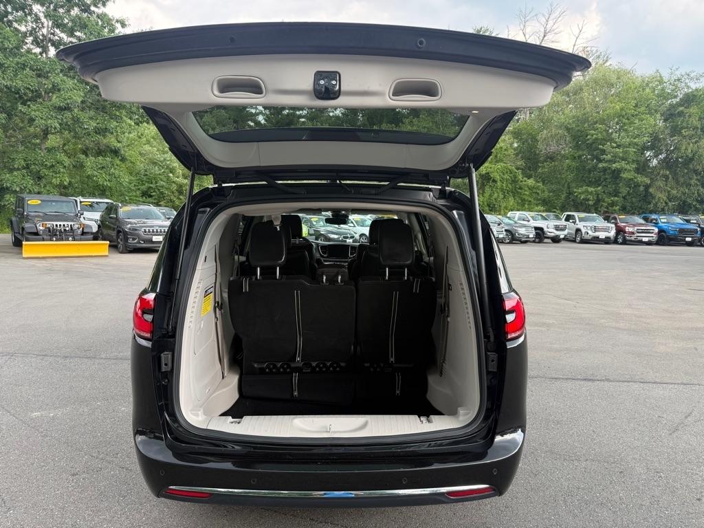 Chrysler Pacifica  2023