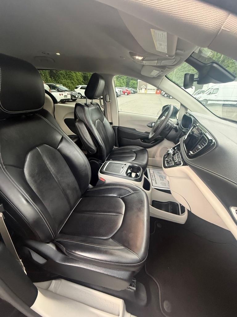 Chrysler Pacifica  2023
