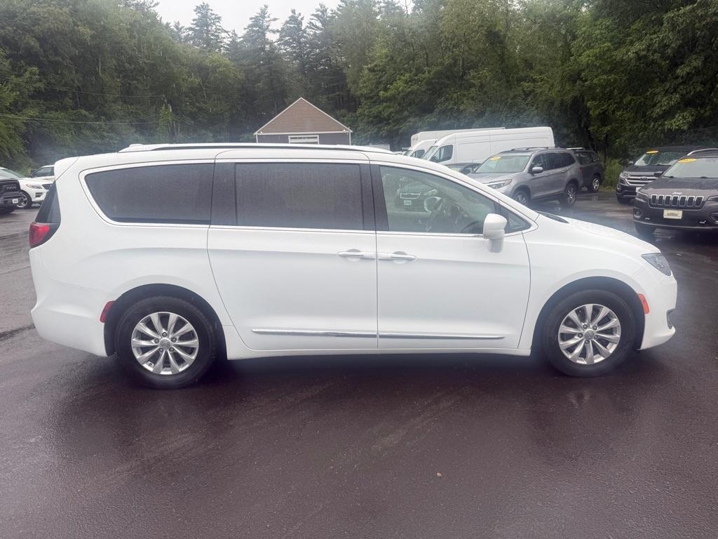 Chrysler Pacifica  2018