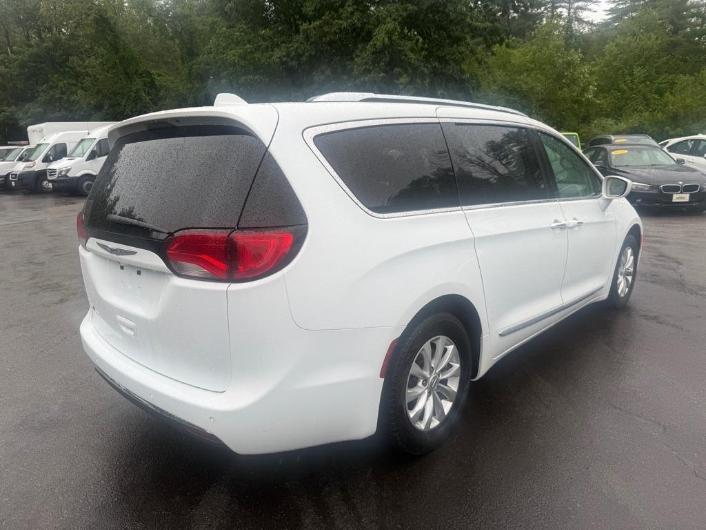 Chrysler Pacifica  2018