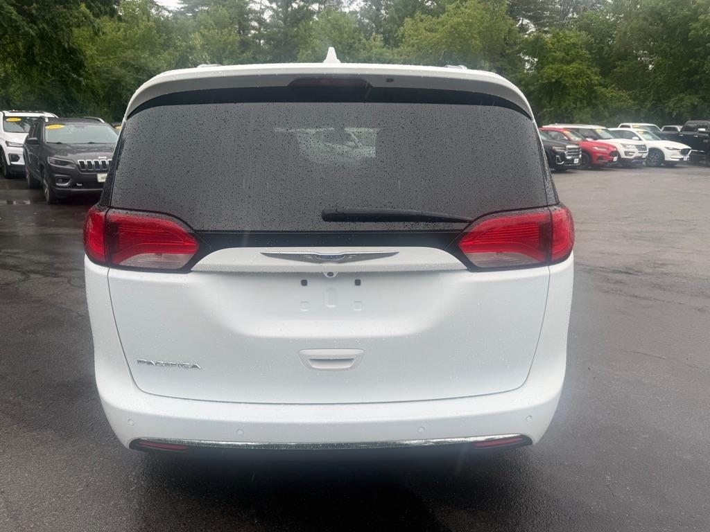 Chrysler Pacifica  2018
