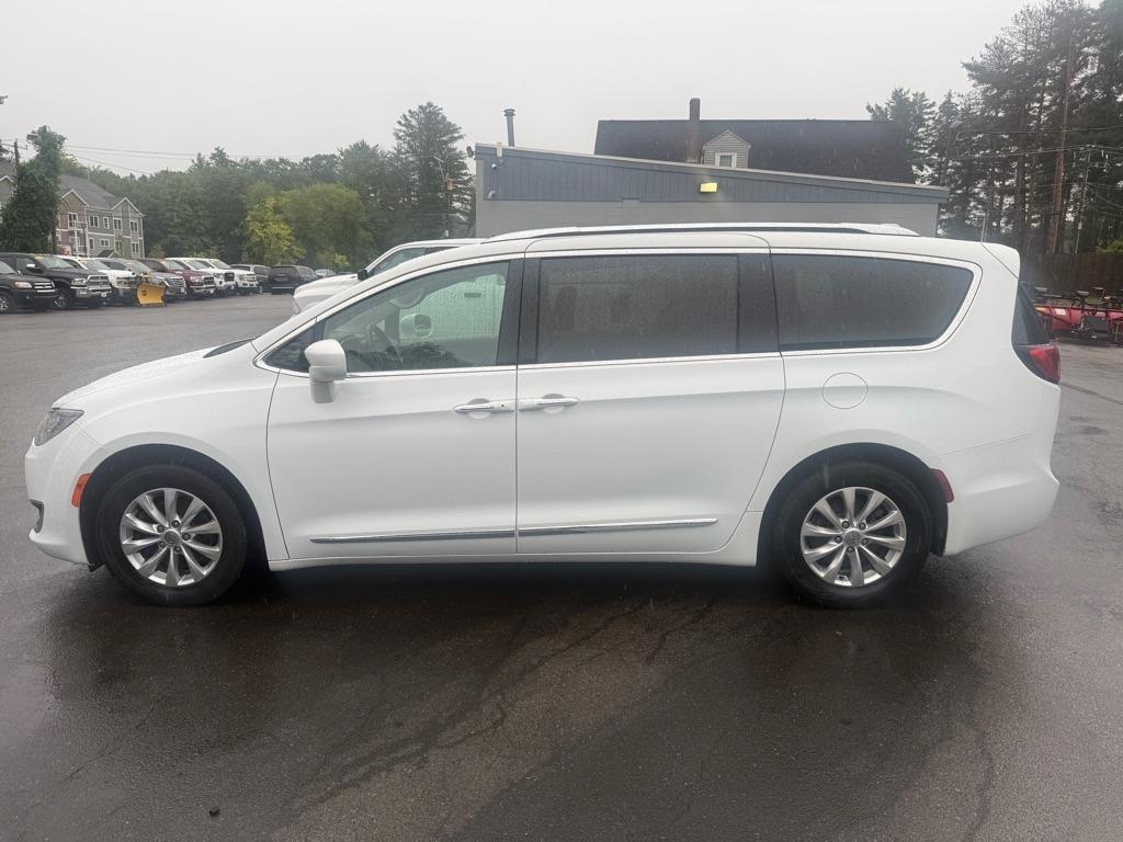 Chrysler Pacifica  2018