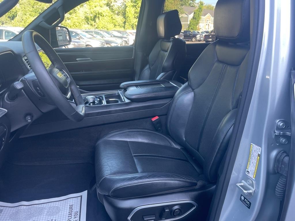 Jeep Wagoneer L  2024
