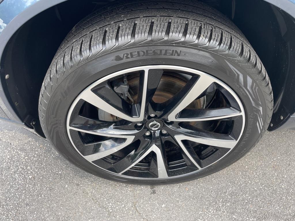 Volvo XC90  2023