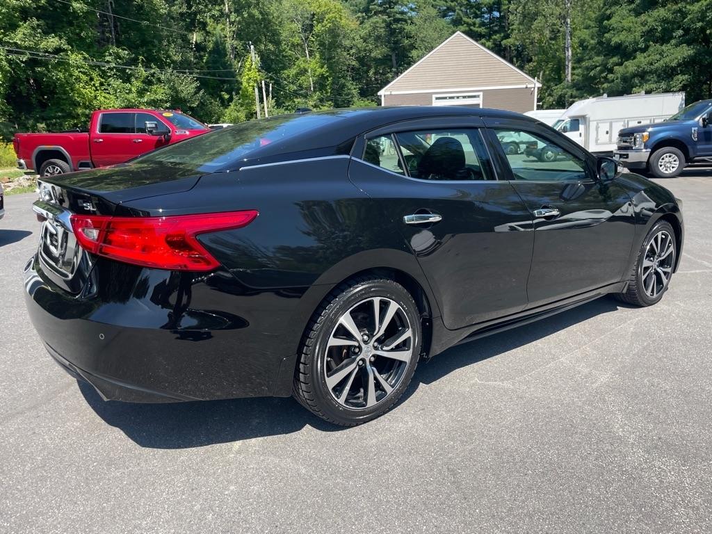 Nissan Maxima  2018