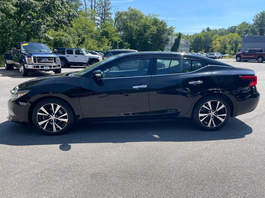 Nissan Maxima  2018