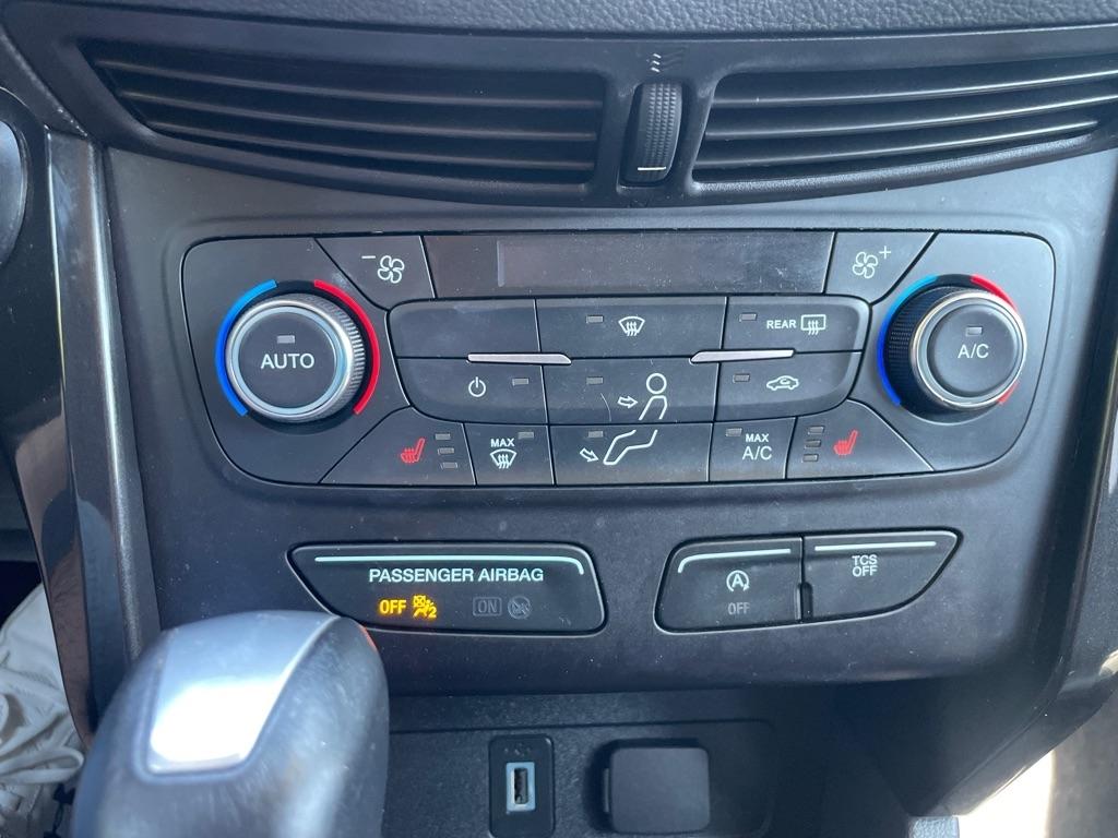 Ford Escape  2017