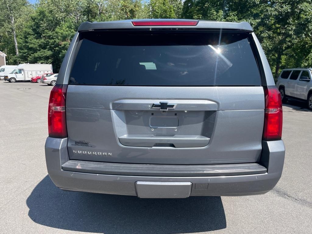 Chevrolet Suburban  2019