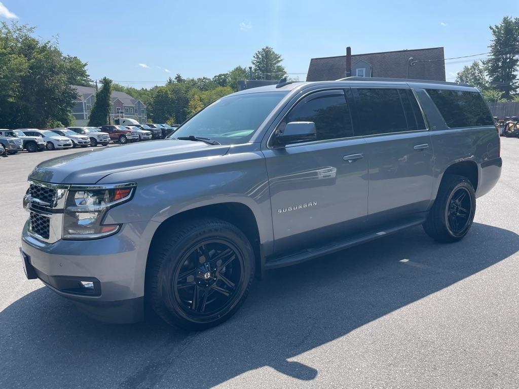 Chevrolet Suburban  2019