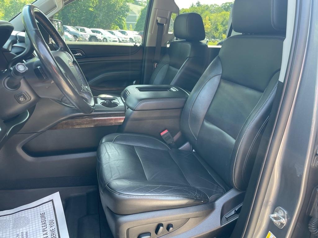 Chevrolet Suburban  2019