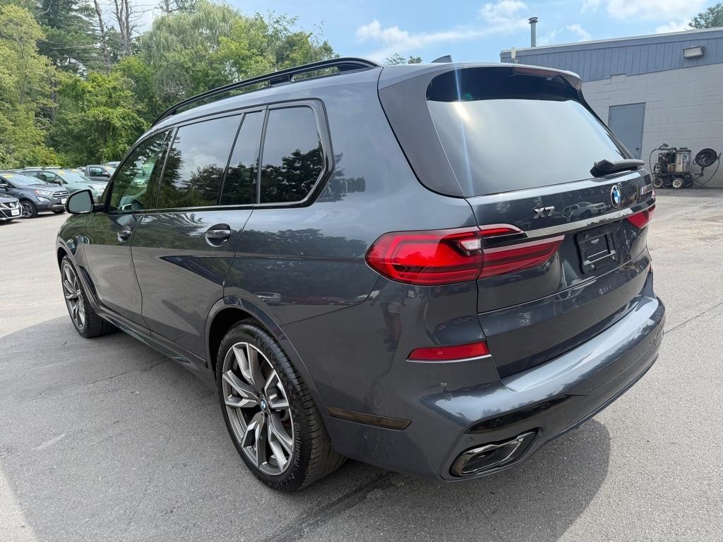 BMW X7  2021