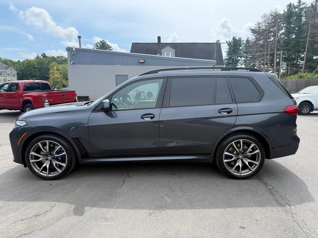 BMW X7  2021