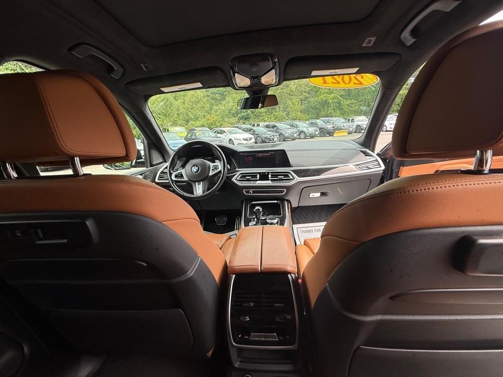 BMW X7  2021