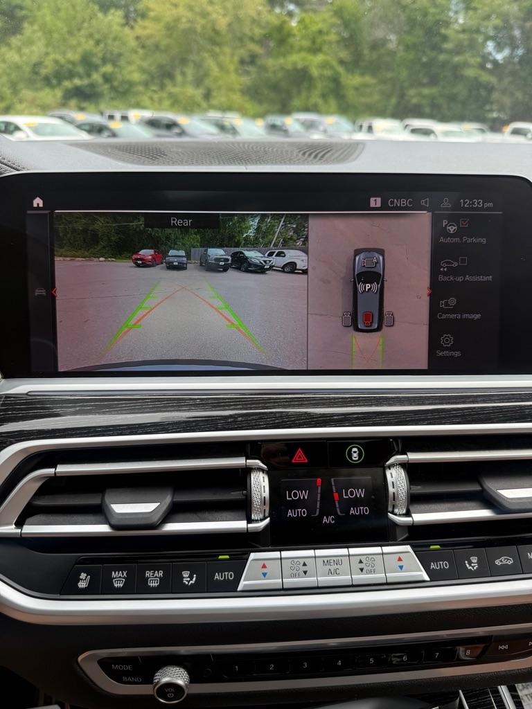 BMW X7  2021
