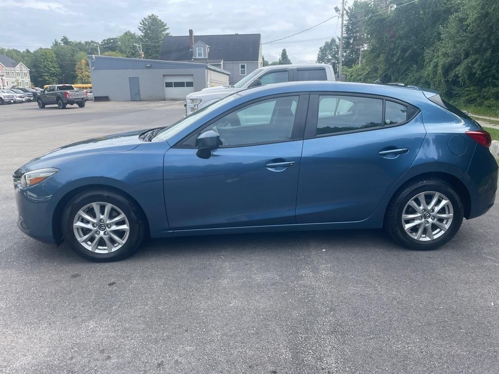 Mazda Mazda3 5-Door  2017