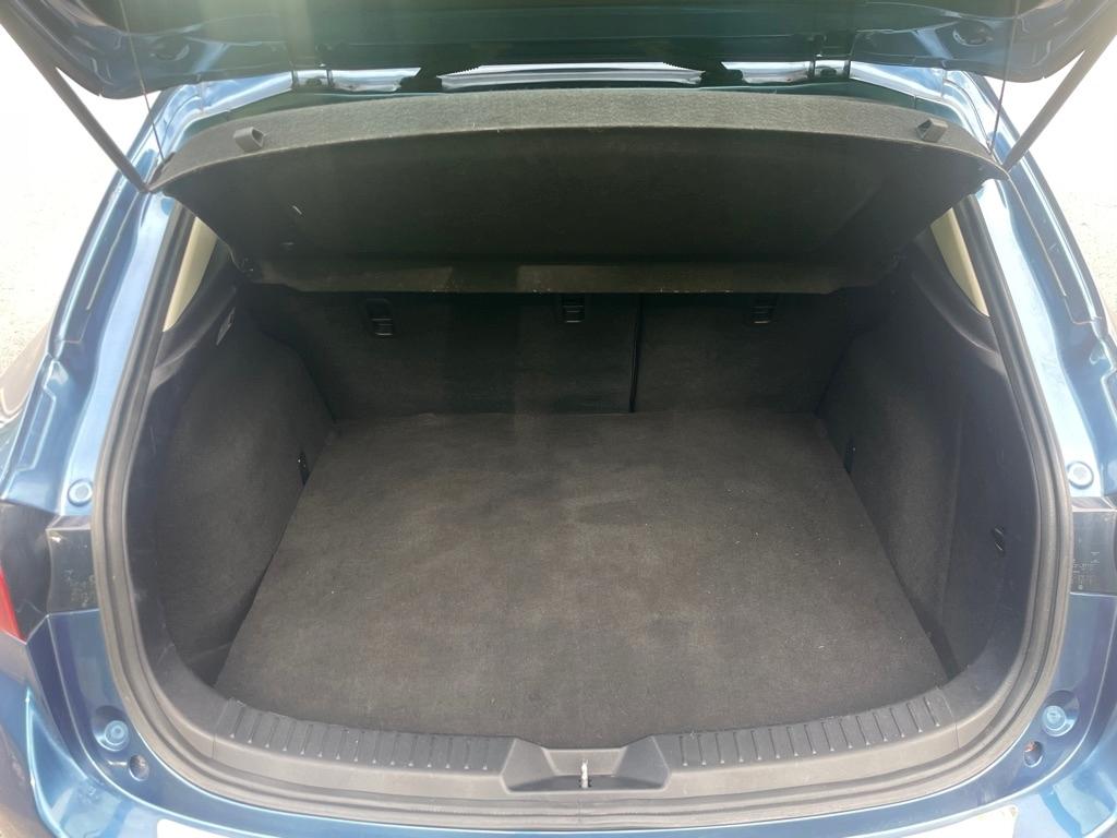 Mazda Mazda3 5-Door  2017