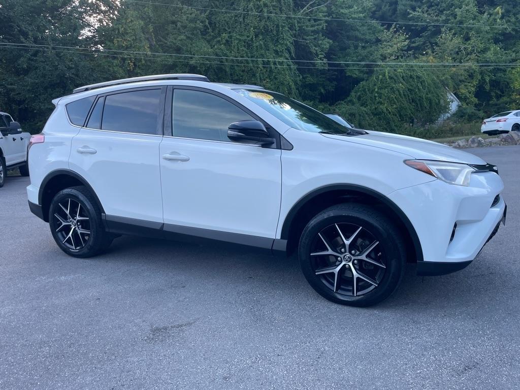 Toyota RAV4  2018