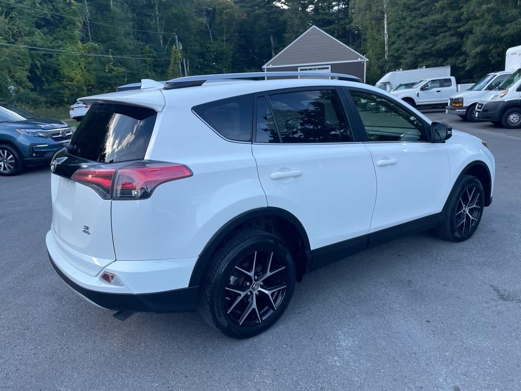 Toyota RAV4  2018