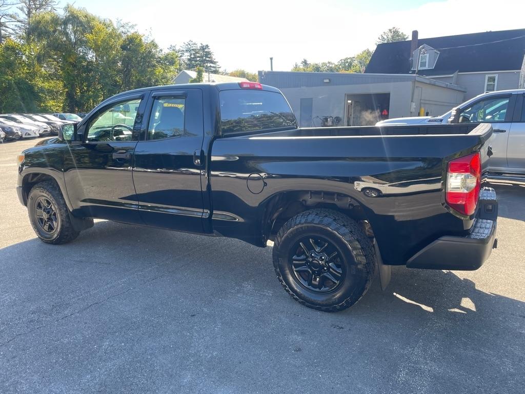Toyota Tundra 4WD Truck  2014