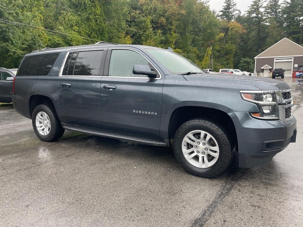 Chevrolet Suburban  2020