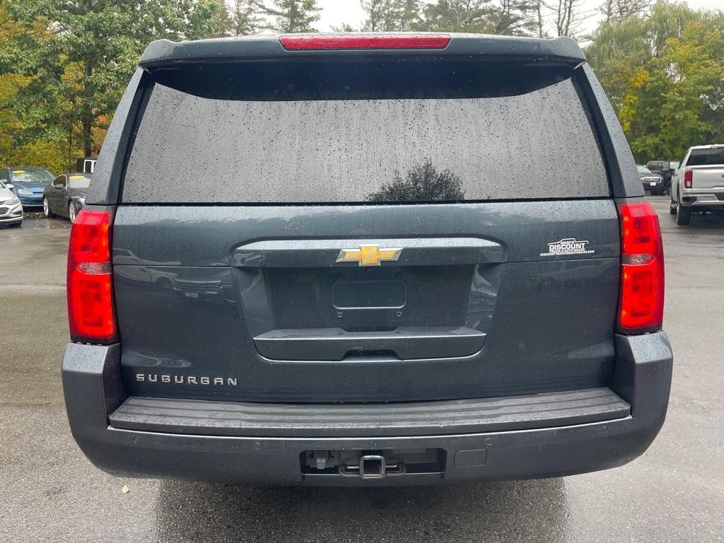 Chevrolet Suburban  2020