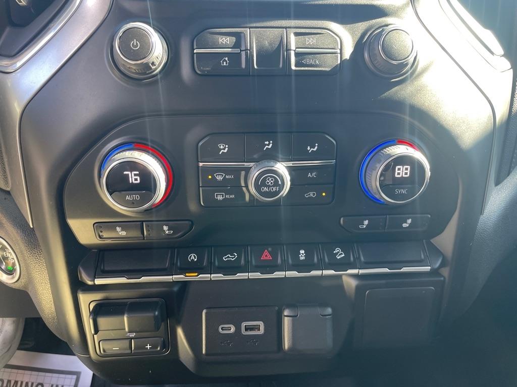 Chevrolet Silverado 1500  2021