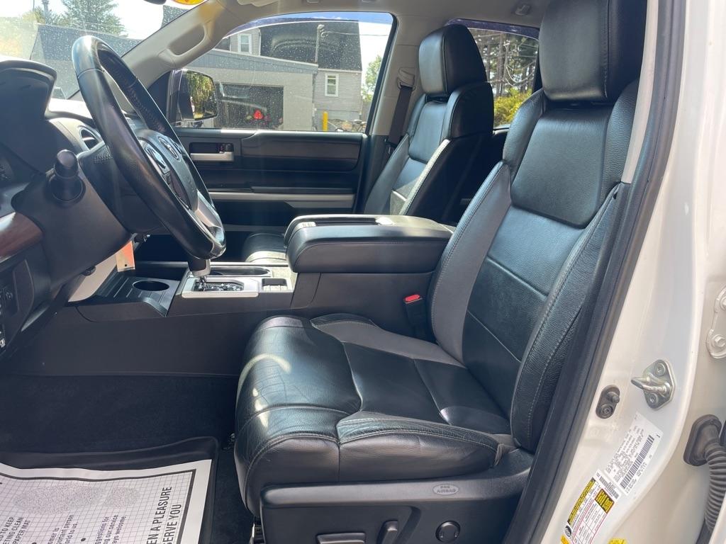Toyota Tundra 4WD  2018
