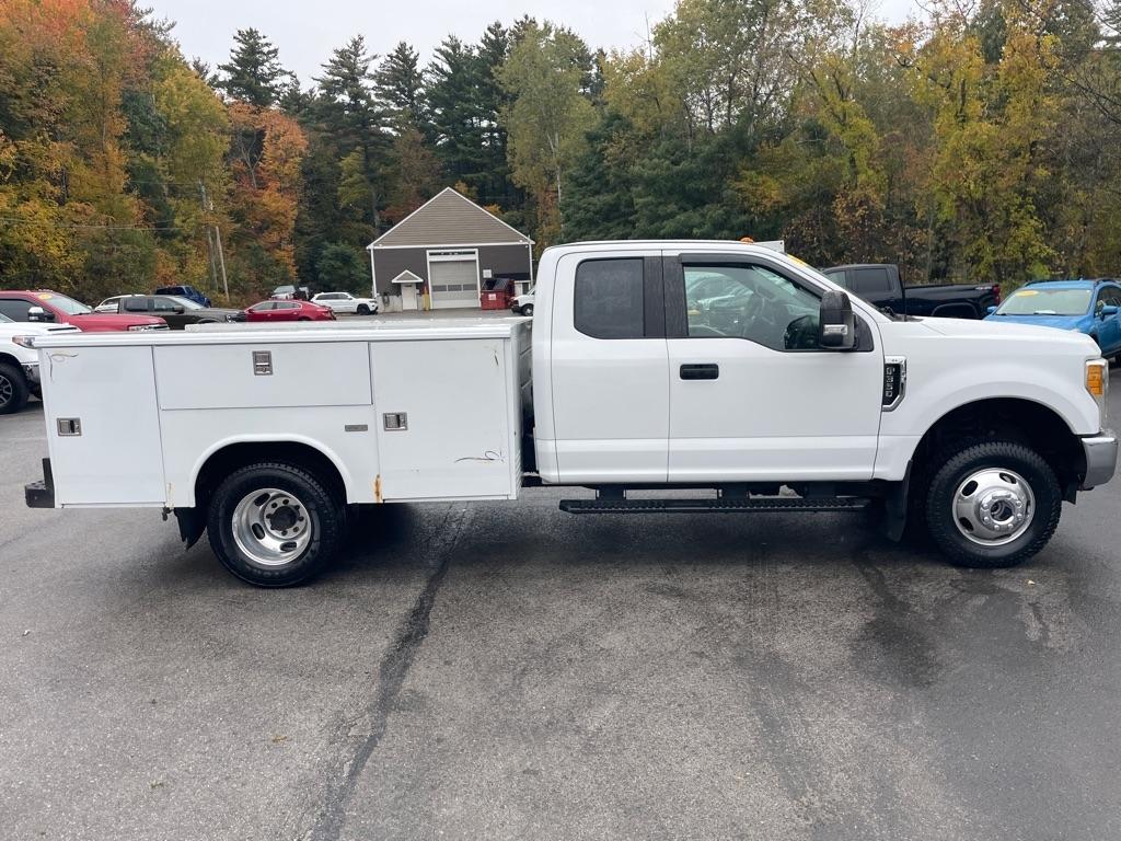 Ford Super Duty F-350 DRW  2017
