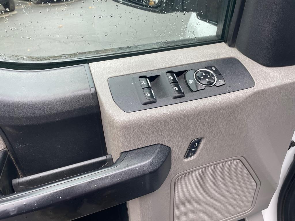 Ford Super Duty F-350 DRW  2017