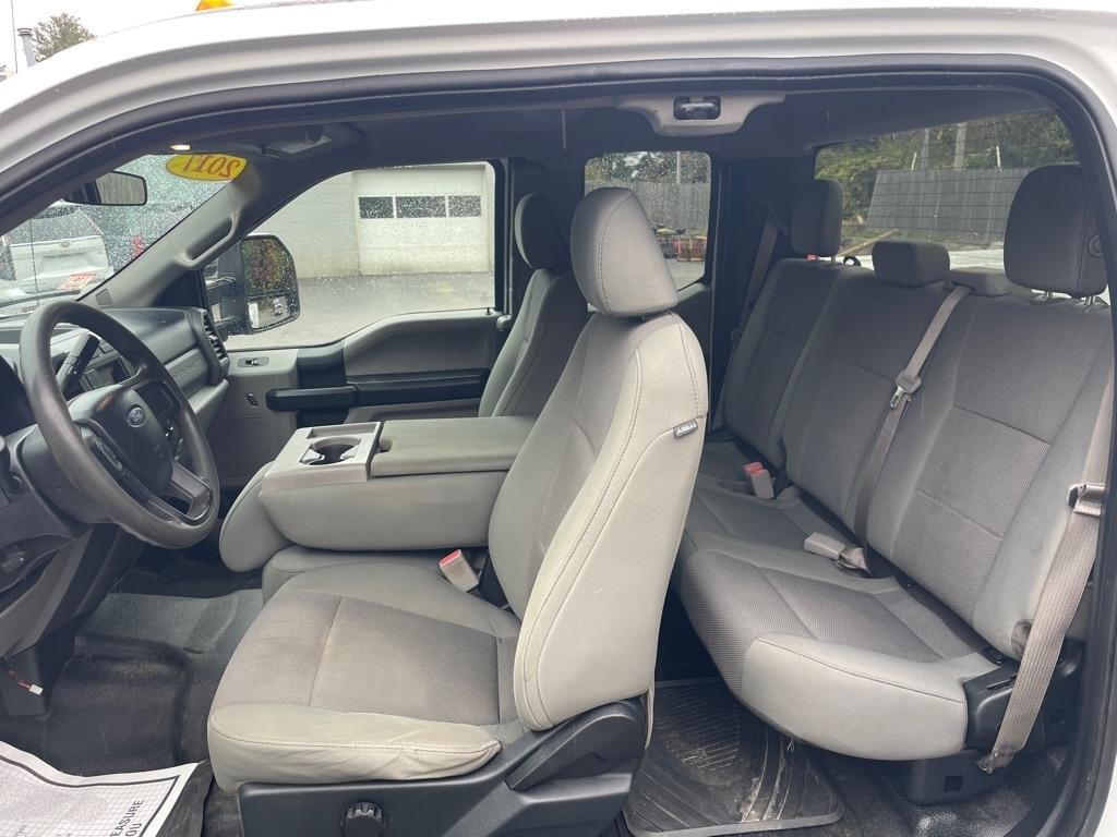 Ford Super Duty F-350 DRW  2017