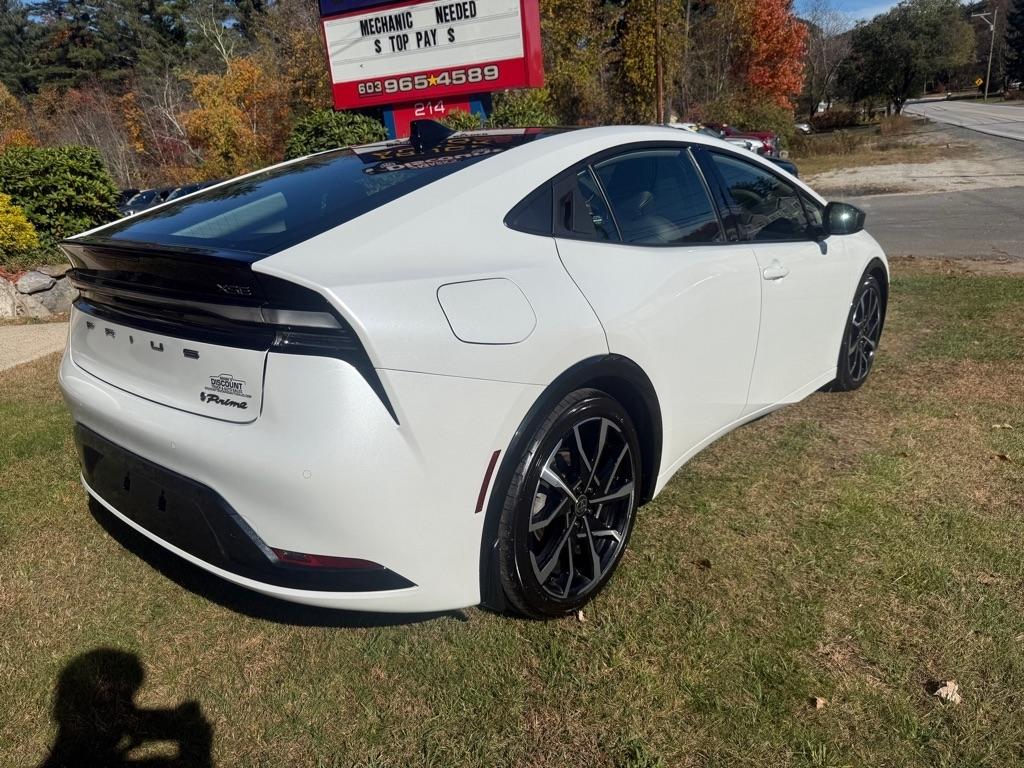 Toyota Prius Prime  2024