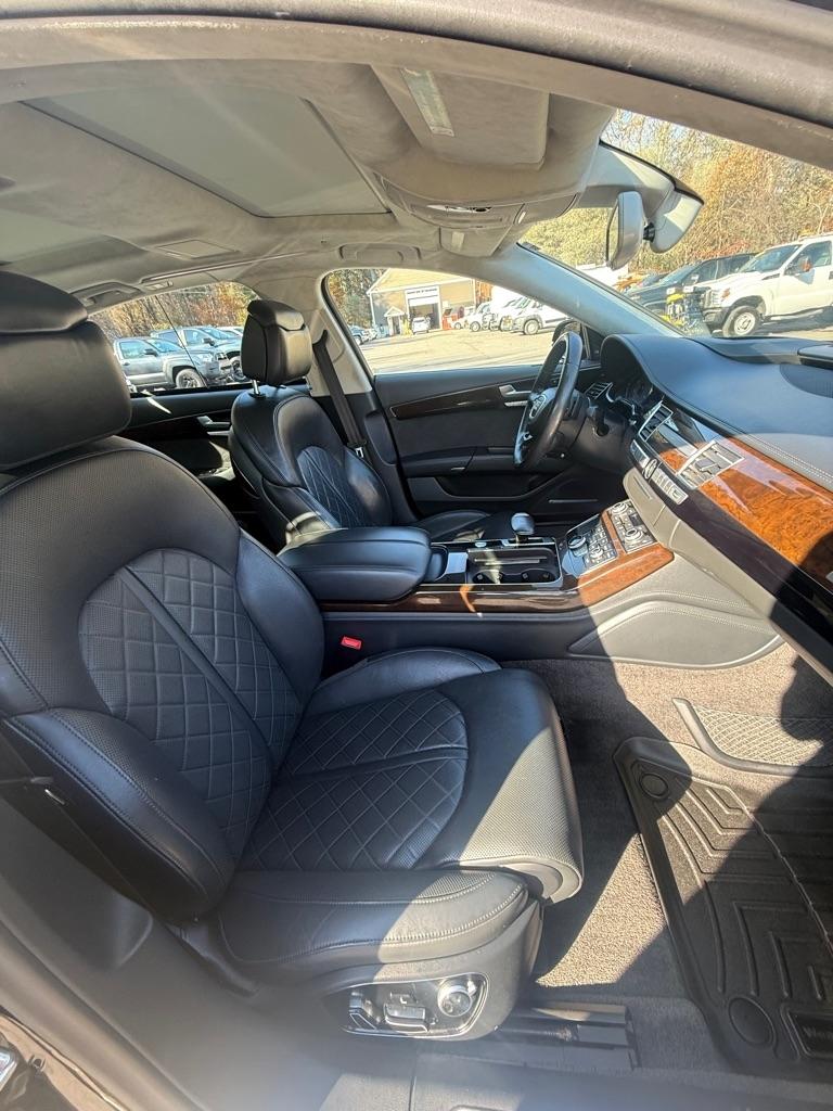 Audi A8 L  2015