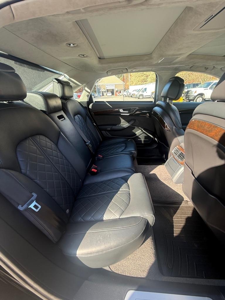 Audi A8 L  2015