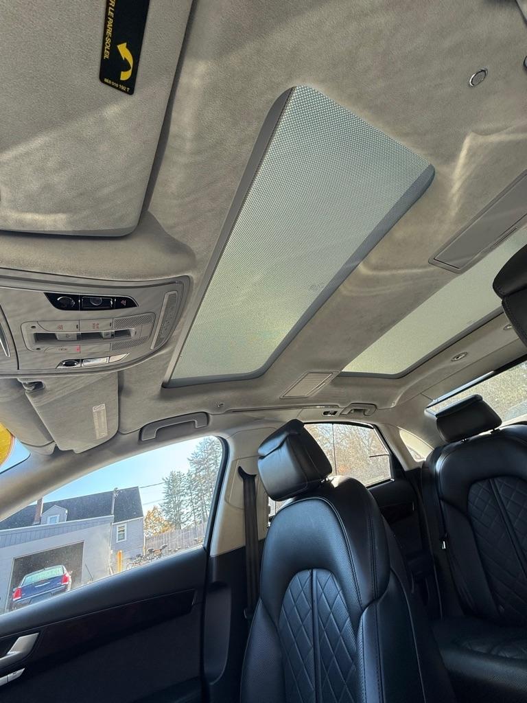 Audi A8 L  2015
