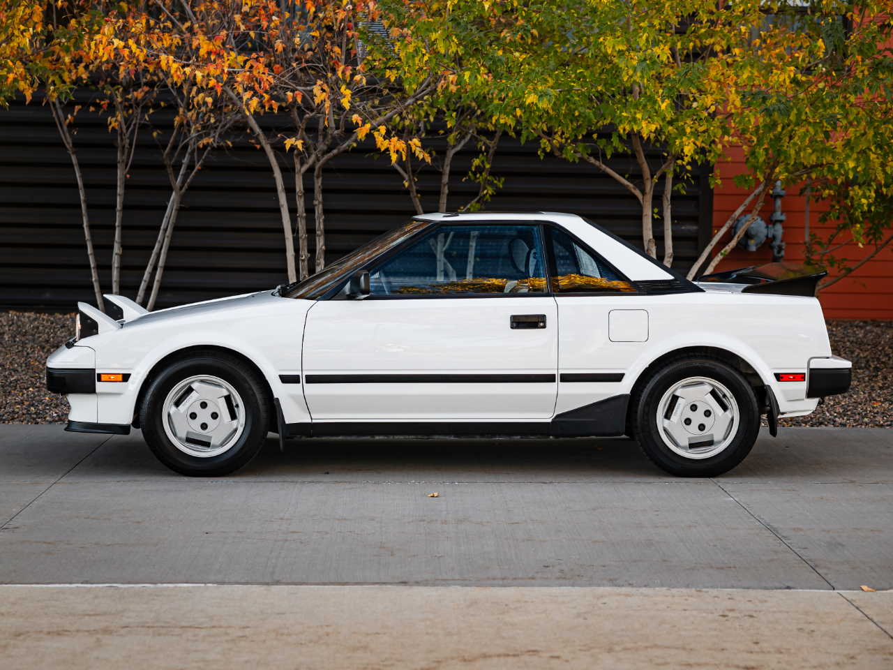 Toyota MR2 Base 1985