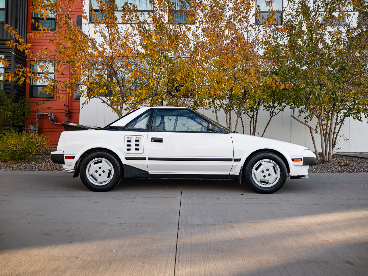 Toyota MR2 Base 1985