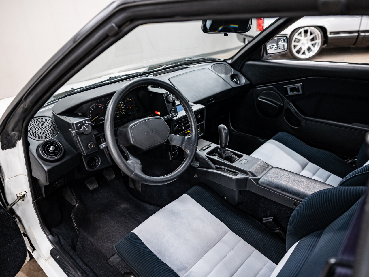 Toyota MR2 Base 1985