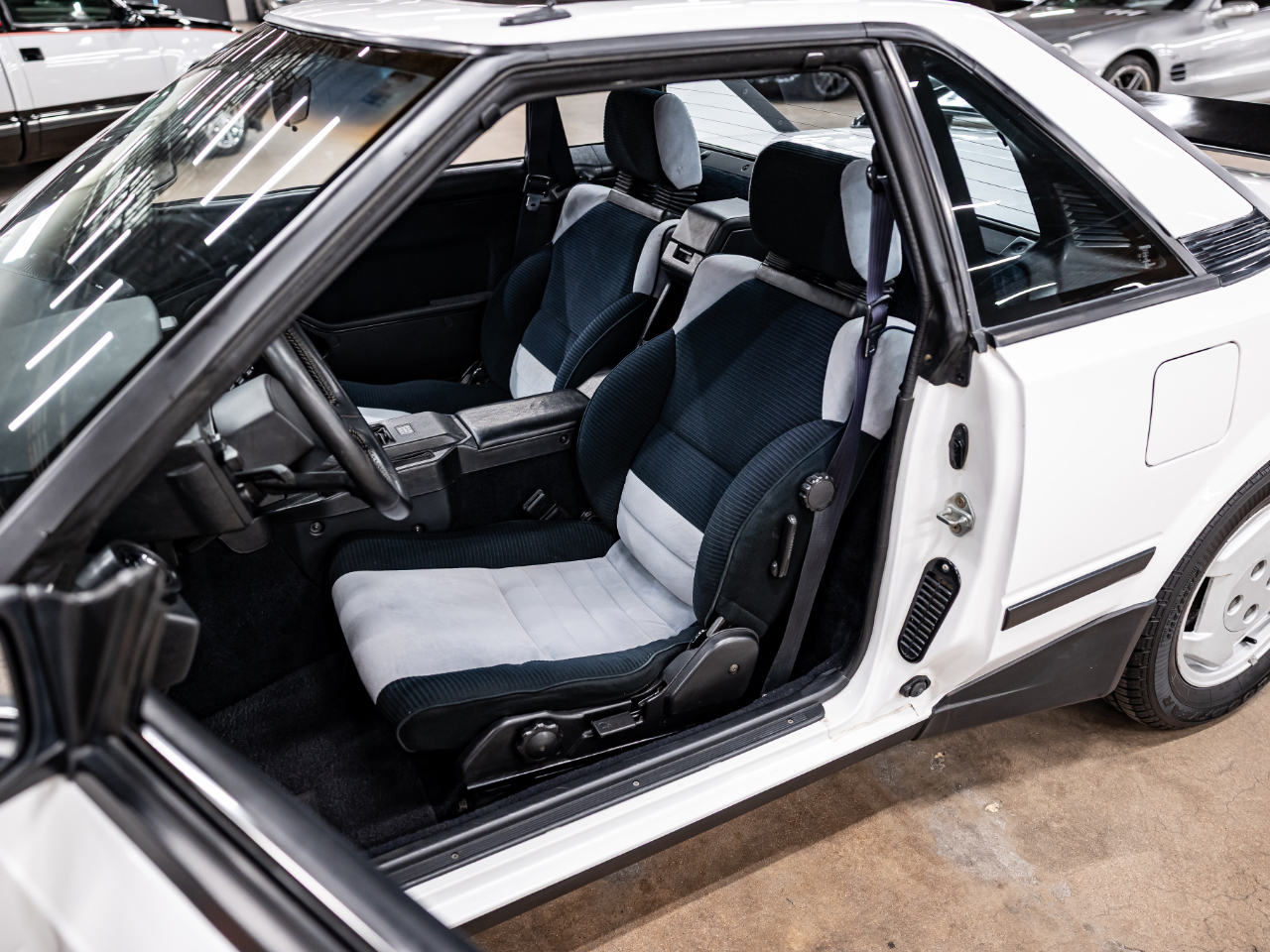 Toyota MR2 Base 1985