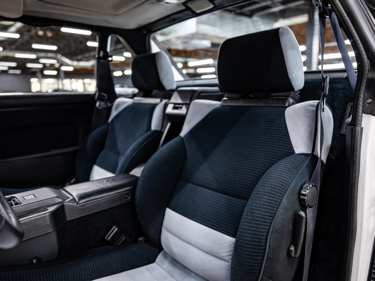 Toyota MR2 Base 1985