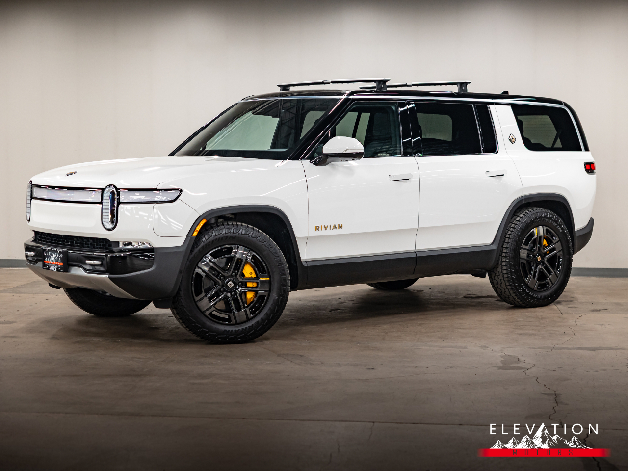 2023 Rivian R1S Adventure