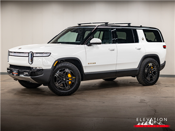 2023 Rivian R1S Adventure
