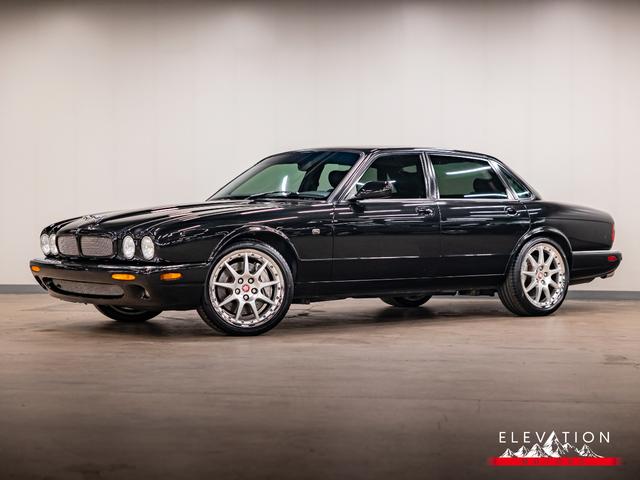 Black 2002 Jaguar XJ-Series Sedan Rear-Wheel Drive
