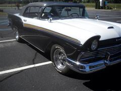 1957 Ford Fairlane Sunliner Convertible  1957 Ford Fairlane Sunliner Convertible
