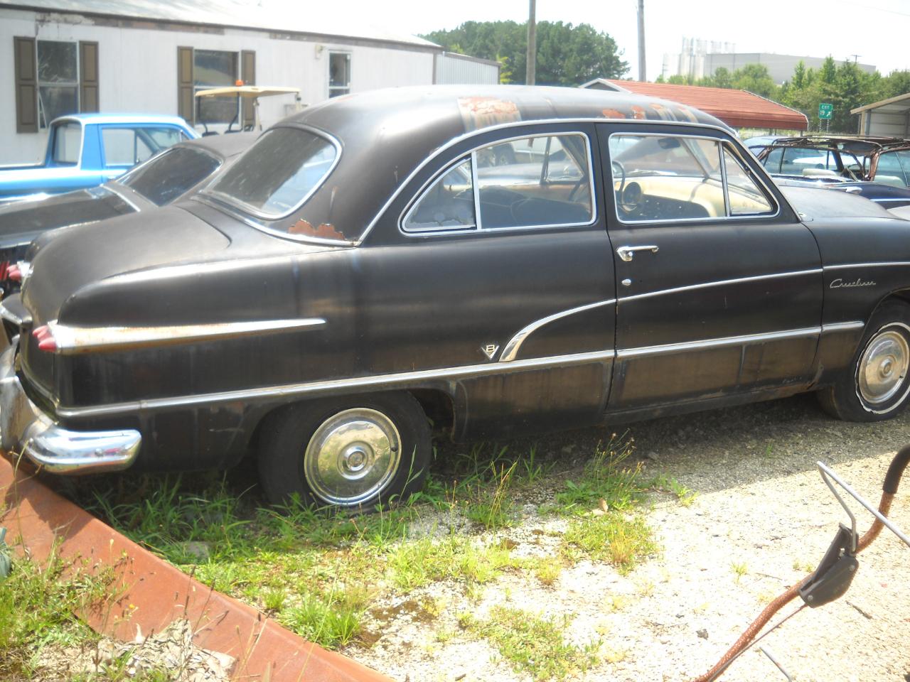 Ford Crestline  1951