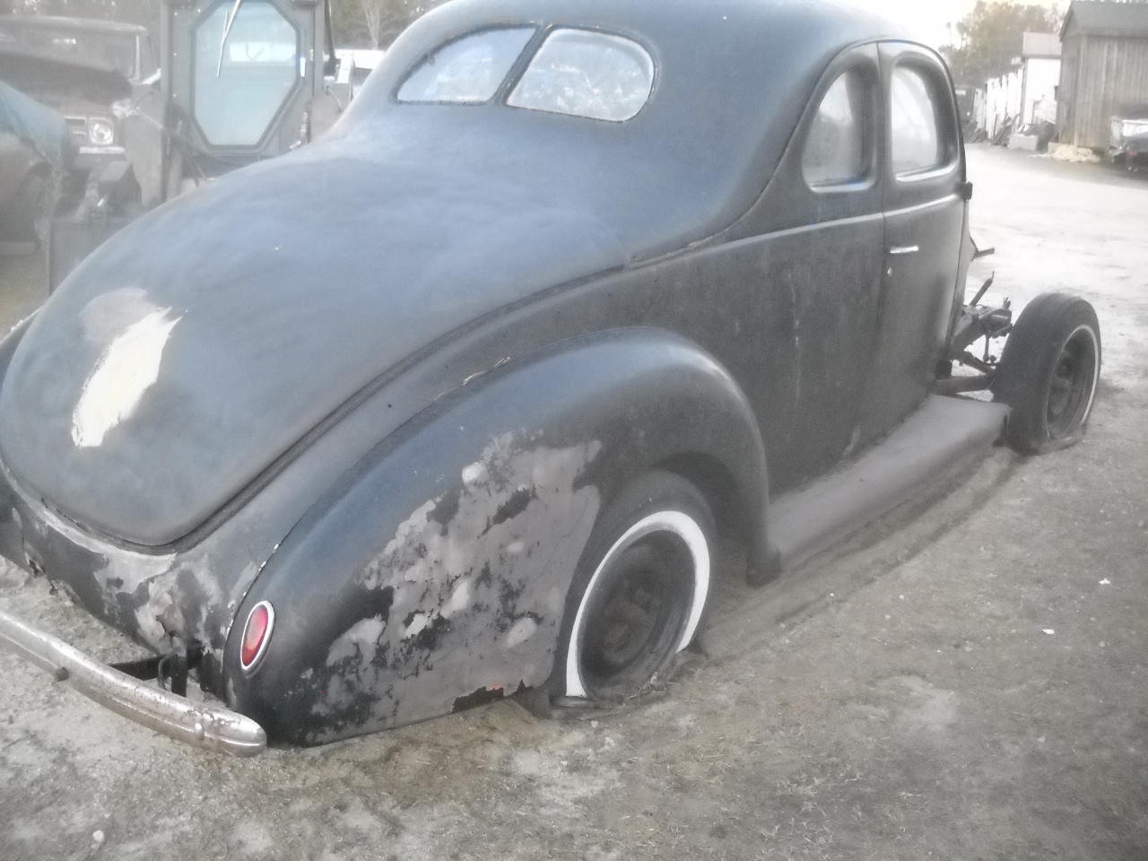 Ford DELUXE COUPE  1939