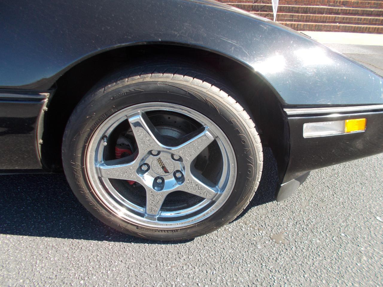 Chevrolet Corvette Convertible 1988