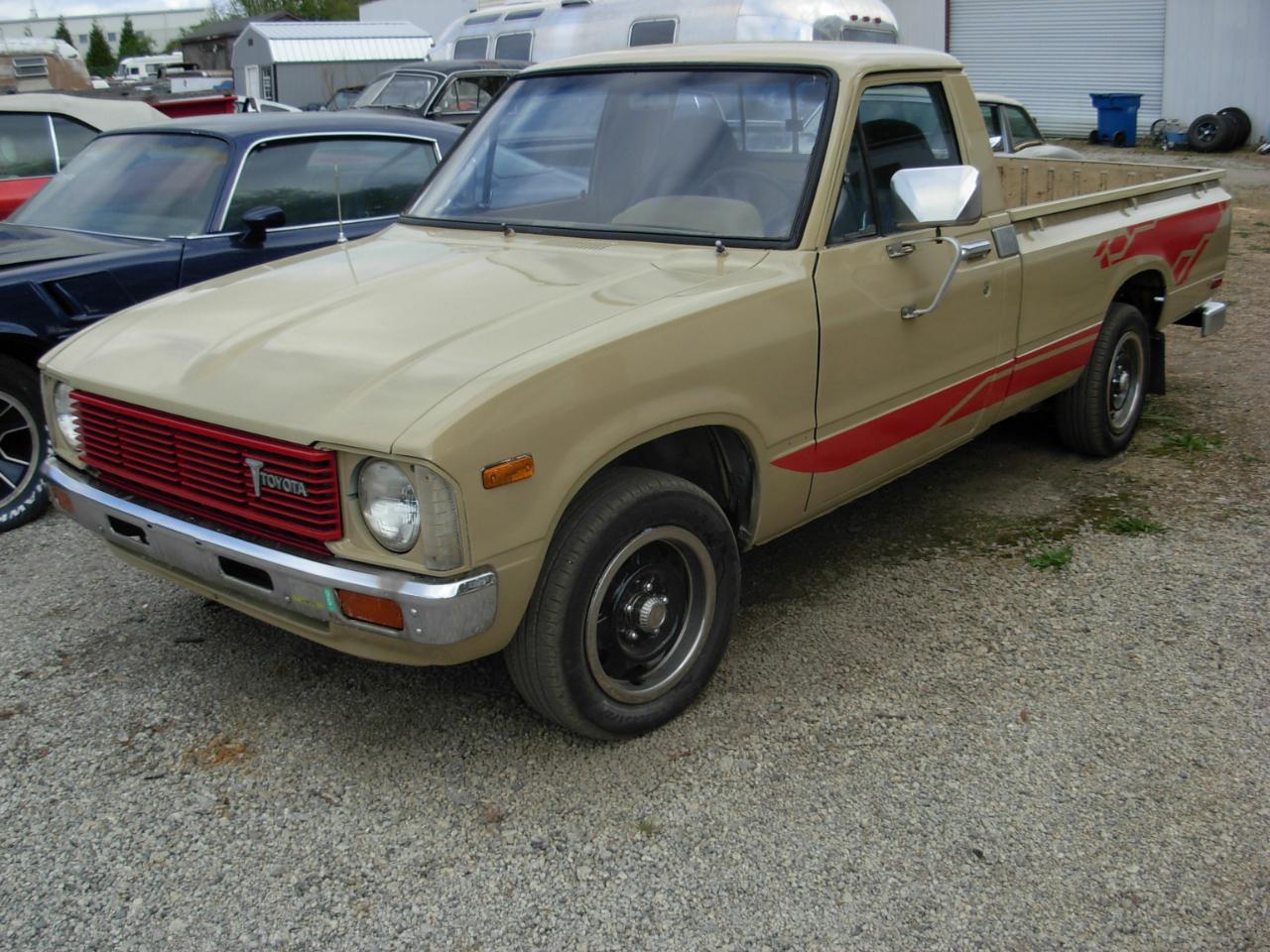Toyota 2WD Pickups Long Bed Deluxe 1966