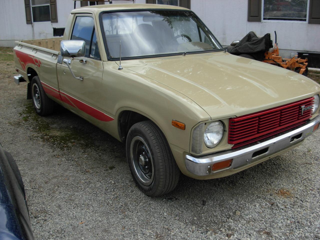 Toyota 2WD Pickups Long Bed Deluxe 1966